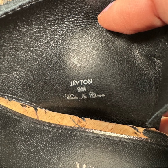 DONALD PLINER Jayton Snake Embossed Platform Heels size 9 - Picture 9 of 9